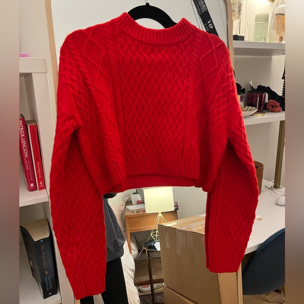 NWOT H&M bright red cableknit cropped sweater